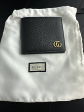 Load image into Gallery viewer, Gucci Marmont Bi-fold Wallet in Black
