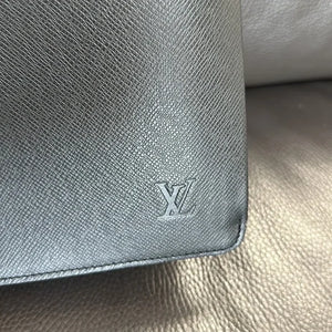 PREOWNED Authentic Louis Vuitton Briefcase