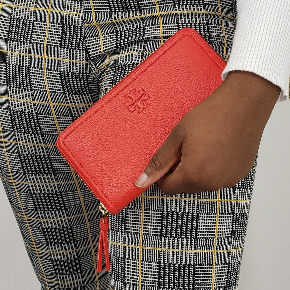 Tory Burch Thea Zip Continental Wallet in Brilliant Red – Gavriel.us
