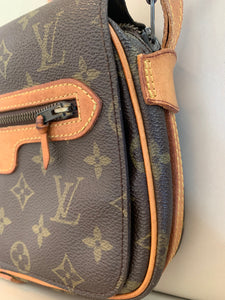 PREOWNED Authentic Louis Vuitton Saint Germain Crossbody Bag