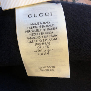 Gucci GG Wool Hearts Scarf in Violet