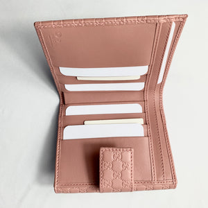 Gucci GG Microguccissima Card Case Snap Wallet in Pink