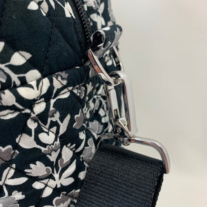 Vera Bradley Medium Traveler Bag in Chandelier Noir