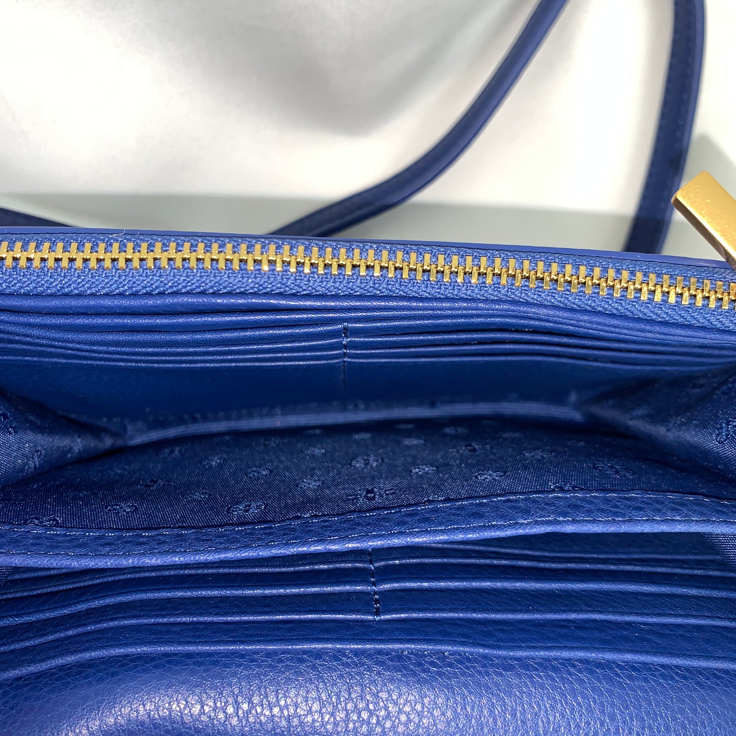 Tory Burch Britten Chain Wallet in Fresh Blueberry
