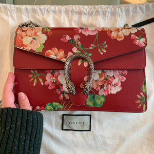 Gucci Small Dionysus Blooms Leather Shoulder Bag in Red