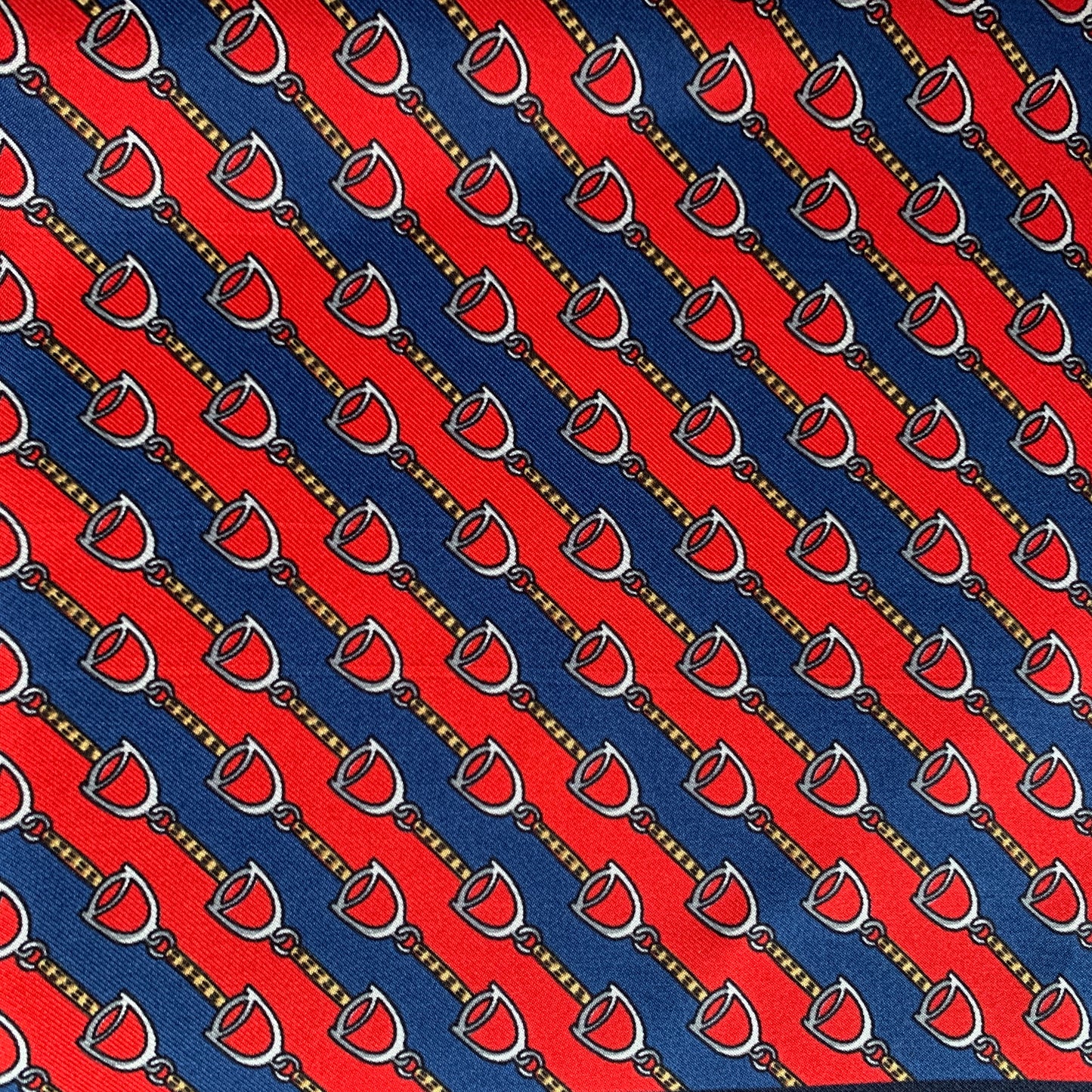 Gucci Two-toned Horse-bit Pocket Square in Red
