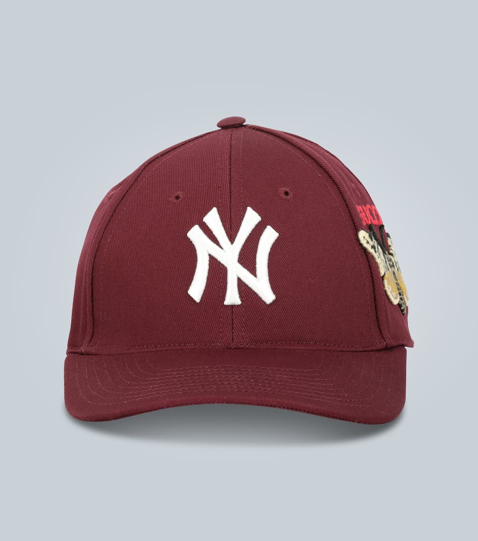 ingeniørarbejde kandidatskole ignorere Gucci Baseball Cap With Ny Yankees™ Patch In Red – Gavriel.us