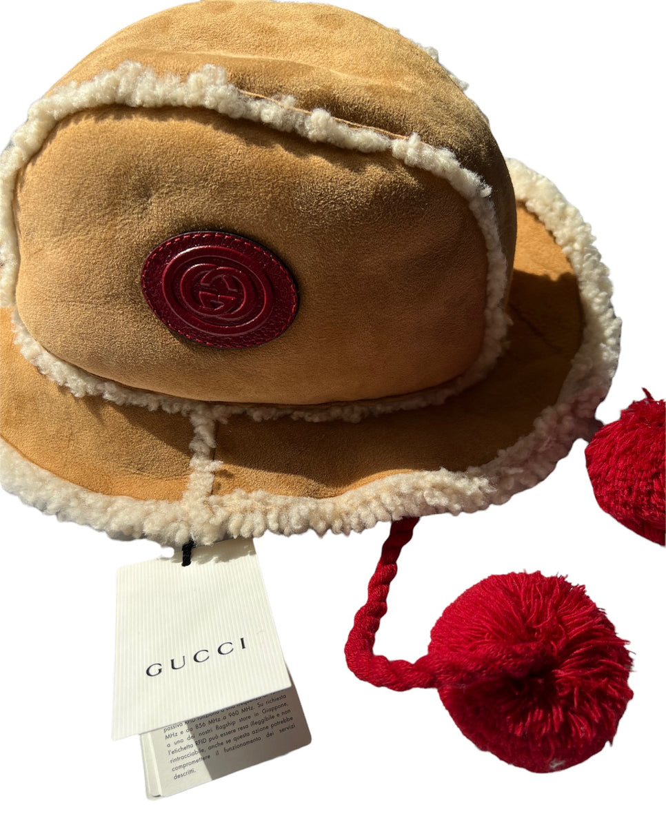 Gucci Shearling Cap with Wool Ear Covers and Pom Pom Tie NEW W TAGS Winter hat with one pom pom with fur inside (Gucci) – Lisa  main image 4