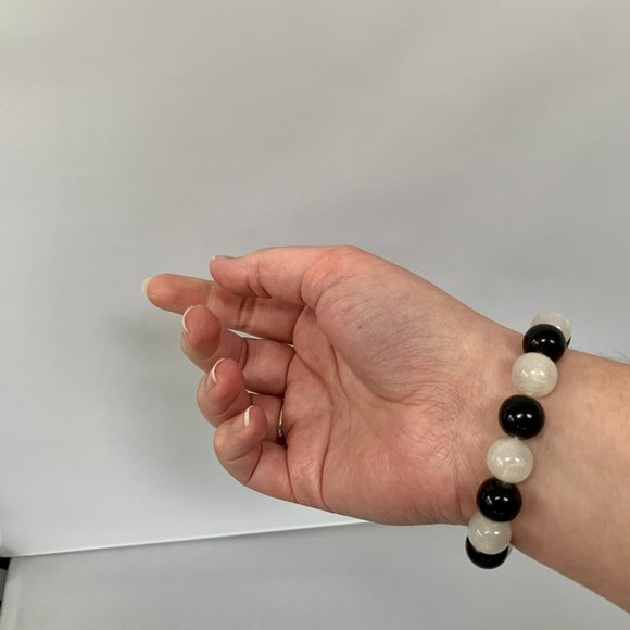 Gavriel Resin Beaded Bracelet in Black and White