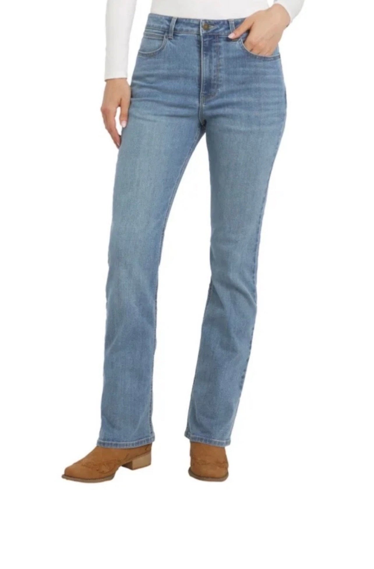 Wrangler Women’s Bootcut Jeans in Light Denim Blue