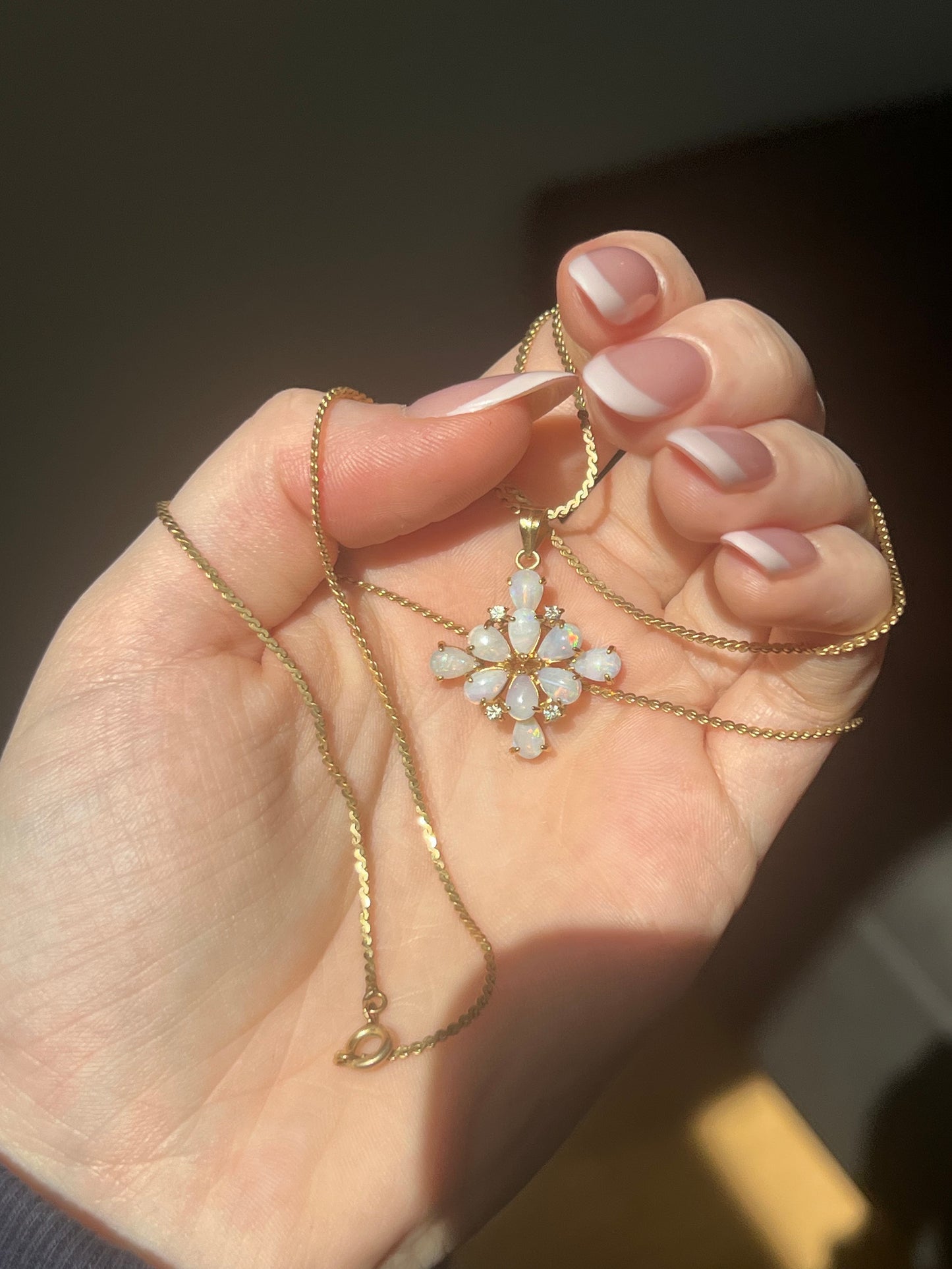 Gold Opal Flower Women’s Pendant Necklace