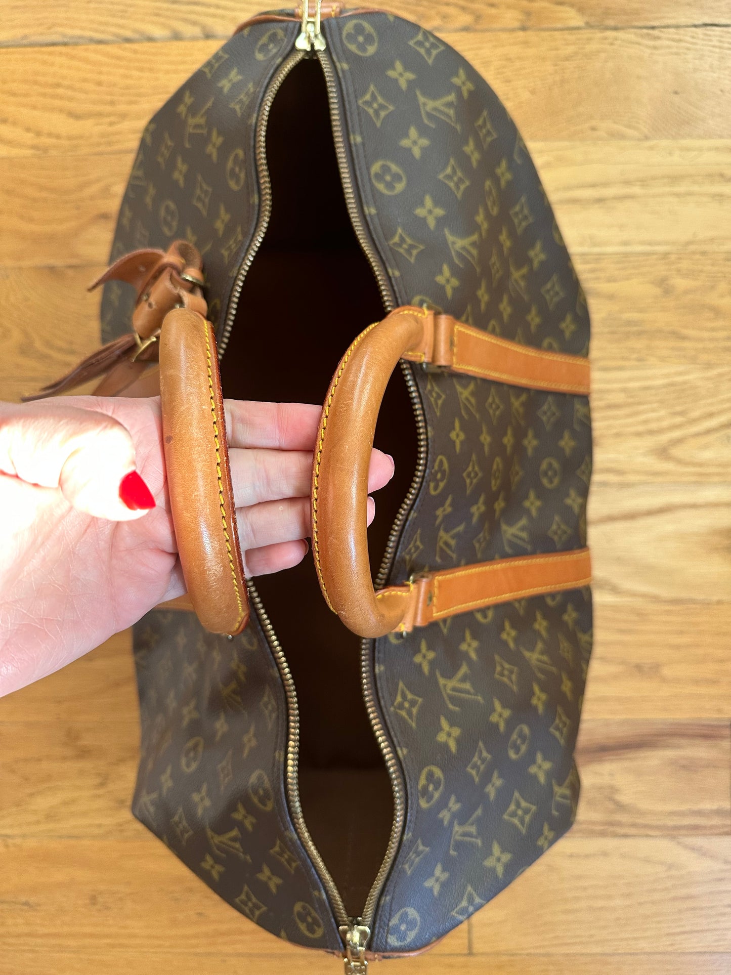 PREOWNED Authentic Louis Vuitton Keepall Bandoulière 50 (with Strap and Dustbag)