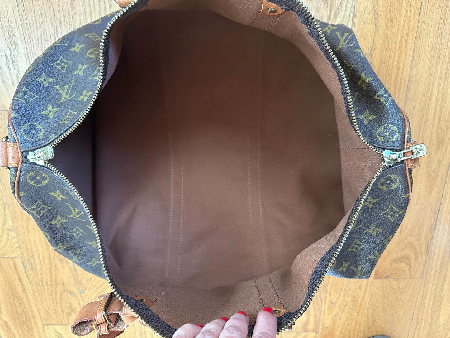 PREOWNED Authentic Louis Vuitton Keepall Bandoulière 50 (with Strap and Dustbag)