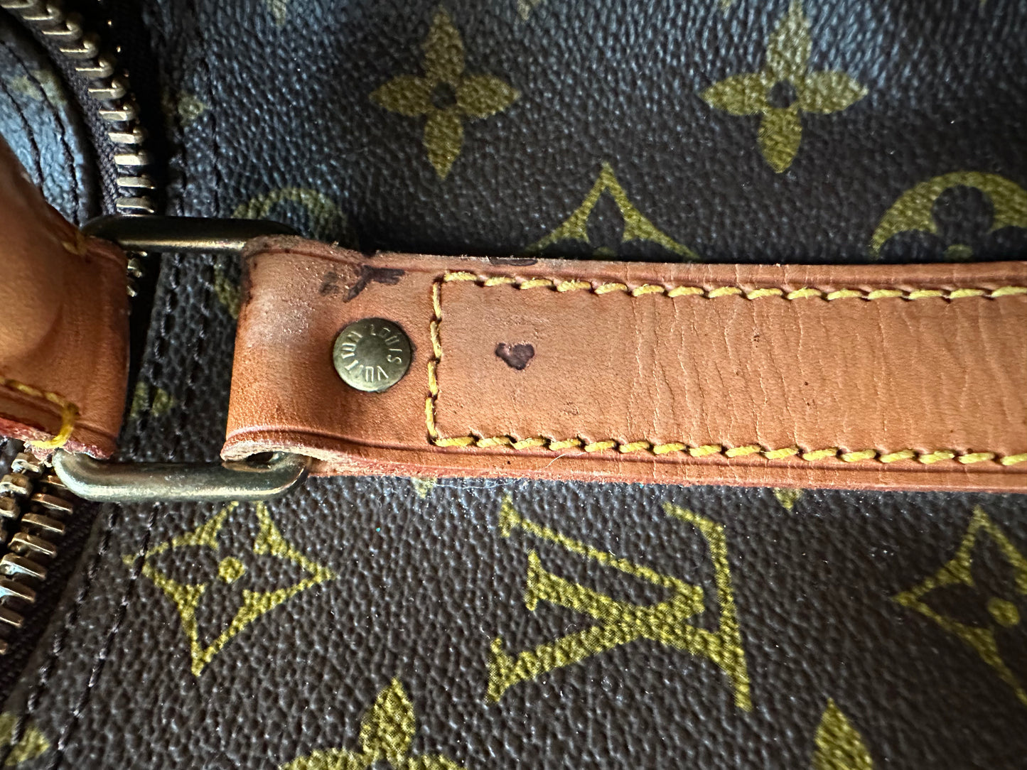 PREOWNED Authentic Louis Vuitton Keepall Bandoulière 50 (with Strap and Dustbag)