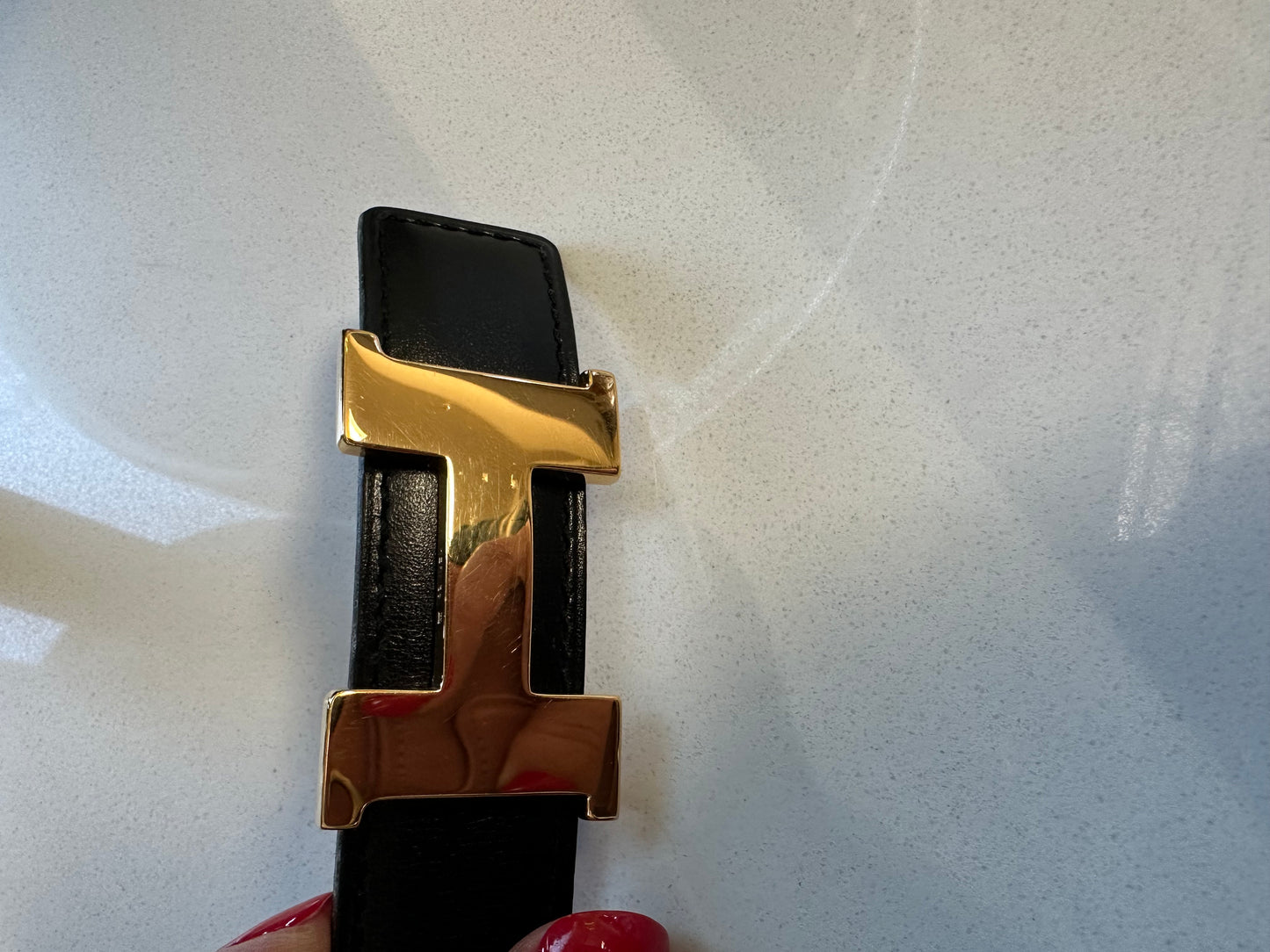 PREOWNED A Condition 1" Black Hermes Belt Size 90