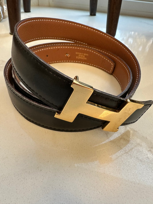 PREOWNED A Condition 1" Black Hermes Belt Size 90
