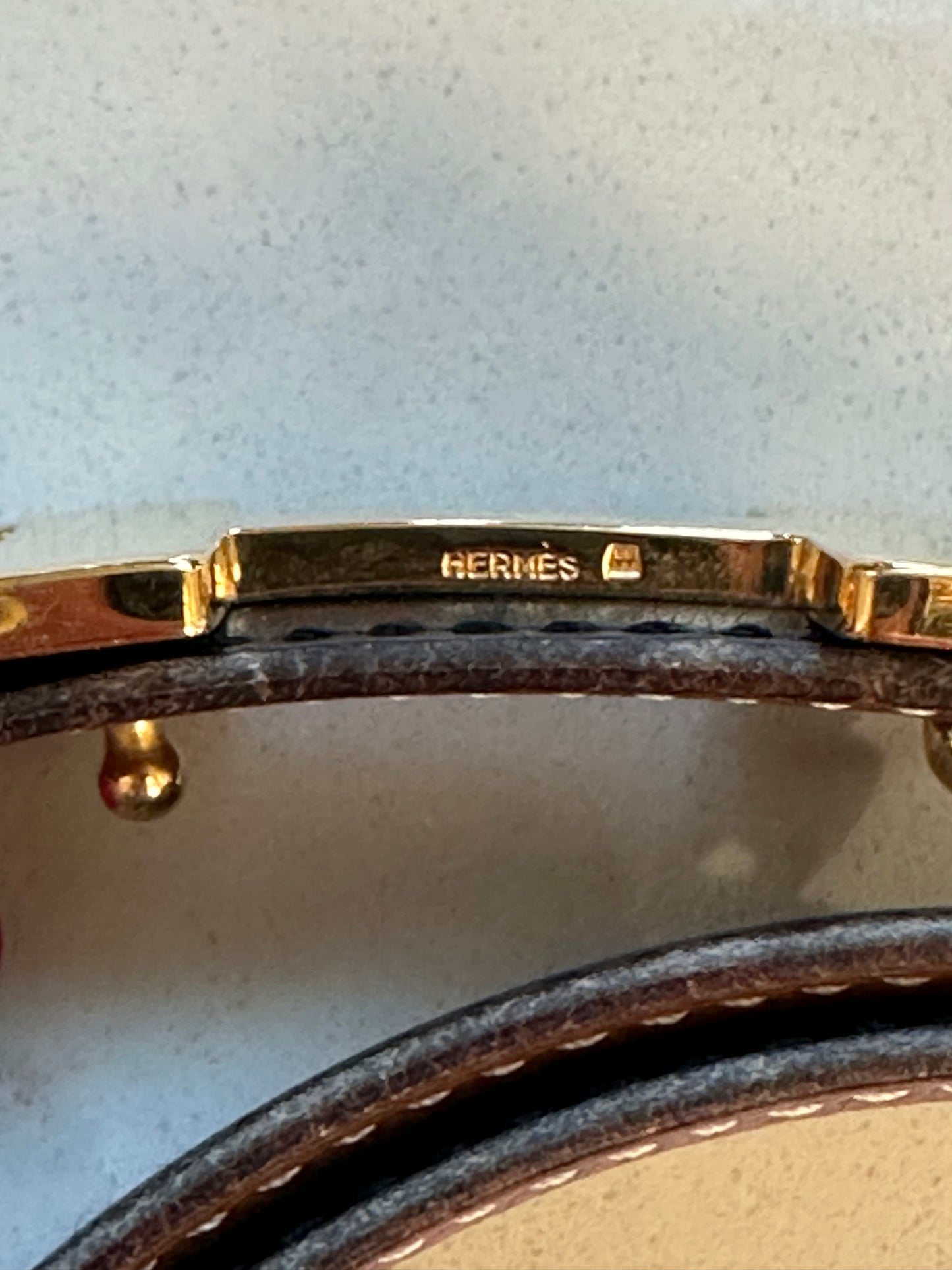 PREOWNED A Condition 1" Black Hermes Belt Size 90