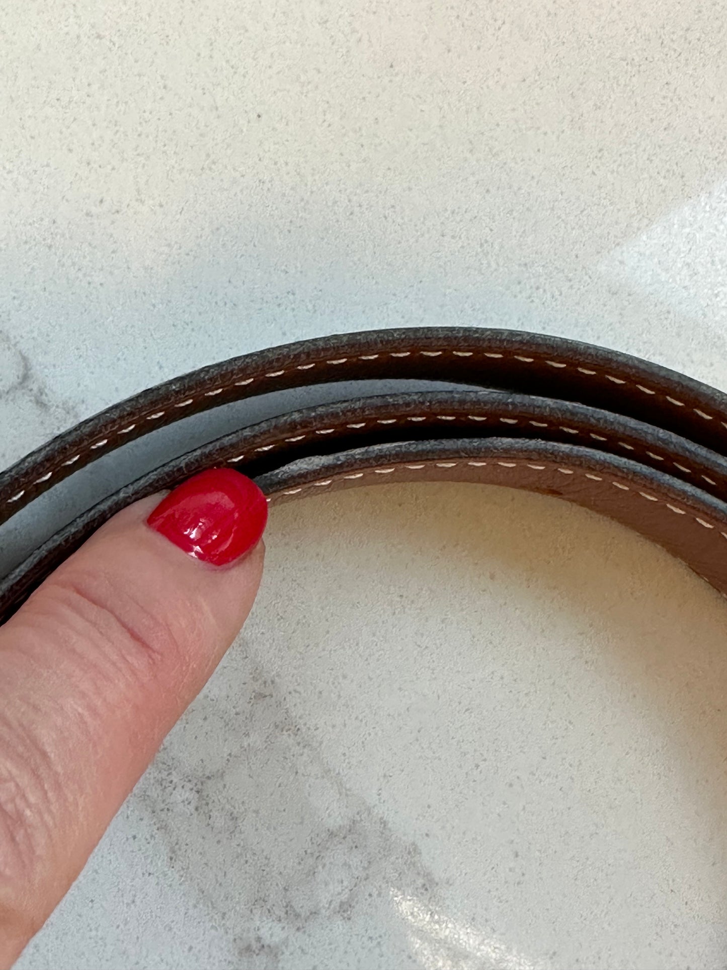 PREOWNED A Condition 1" Black Hermes Belt Size 90