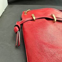 Load image into Gallery viewer, Gucci Interlocking GG 1955 Horsebit Collection Shoulder Bag in Red Leather