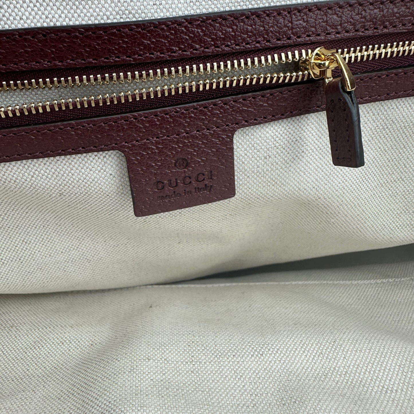 Gucci Ophidia Medium Tote Bag in Burgundy