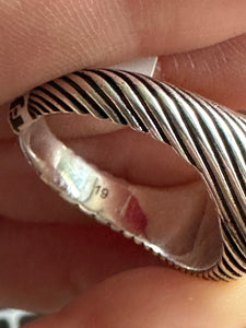 Gucci Interlocking GG Signet Ring