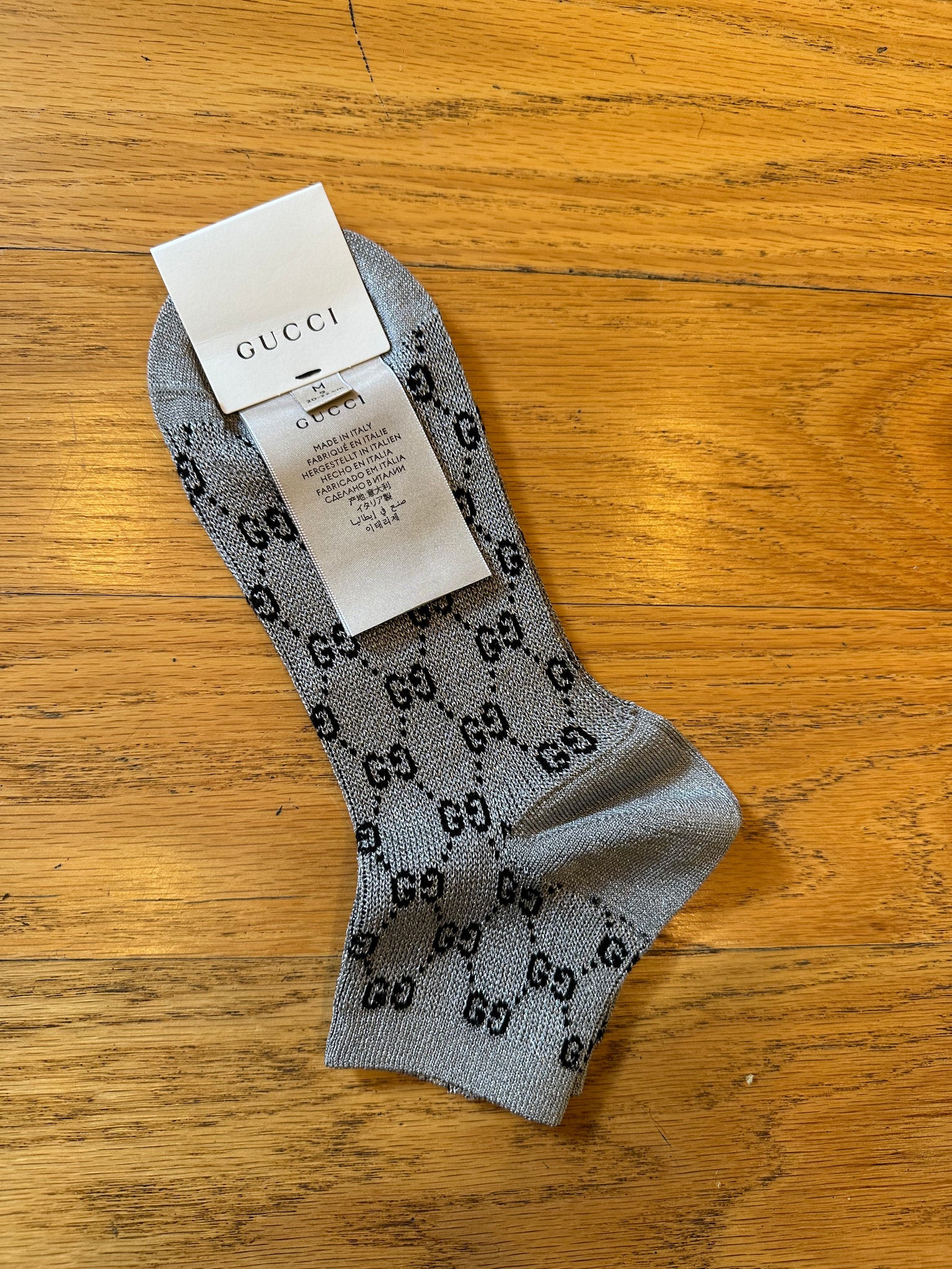 Gucci Ankle Socks in Gray Lamé Interlocking GG Black –
