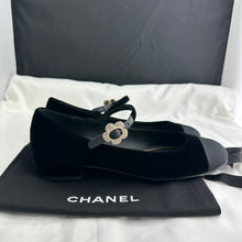 Load image into Gallery viewer, Chanel Velvet Grosgrain Mary Jane Flats