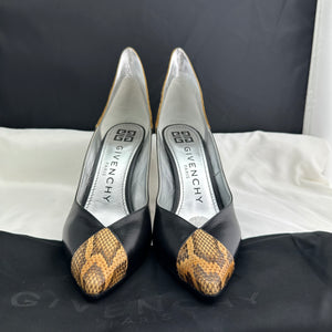 Givenchy Escarpin GV3 95 Pumps in Black Gavriel.us