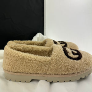 Gucci Interlocking GG Shearling Trim Loafers in Cream