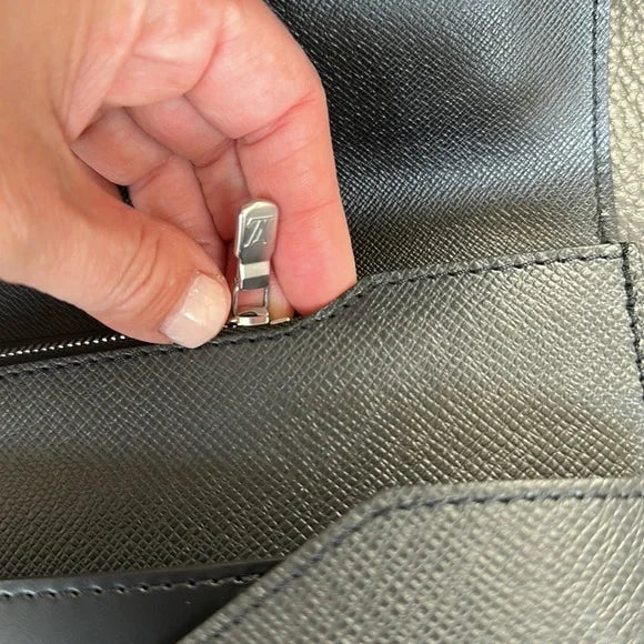 PREOWNED Authentic Louis Vuitton Briefcase