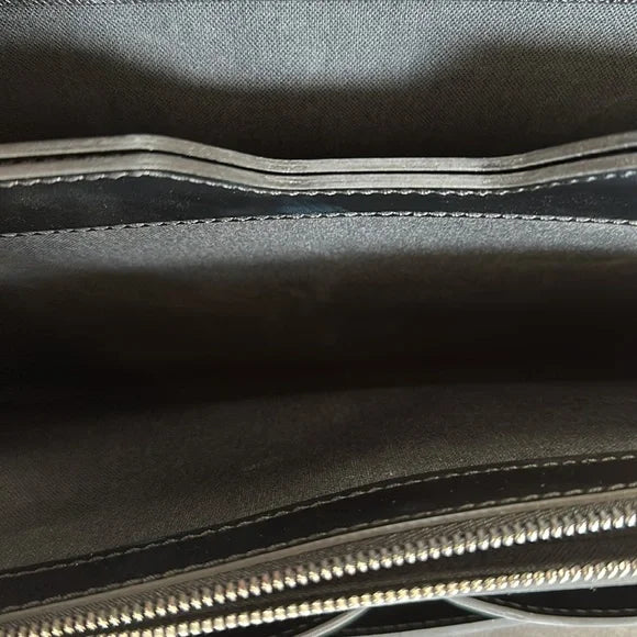 PREOWNED Authentic Louis Vuitton Briefcase