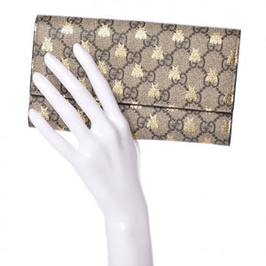 Gucci GG Supreme Bees Flap Long Wallet in Beige