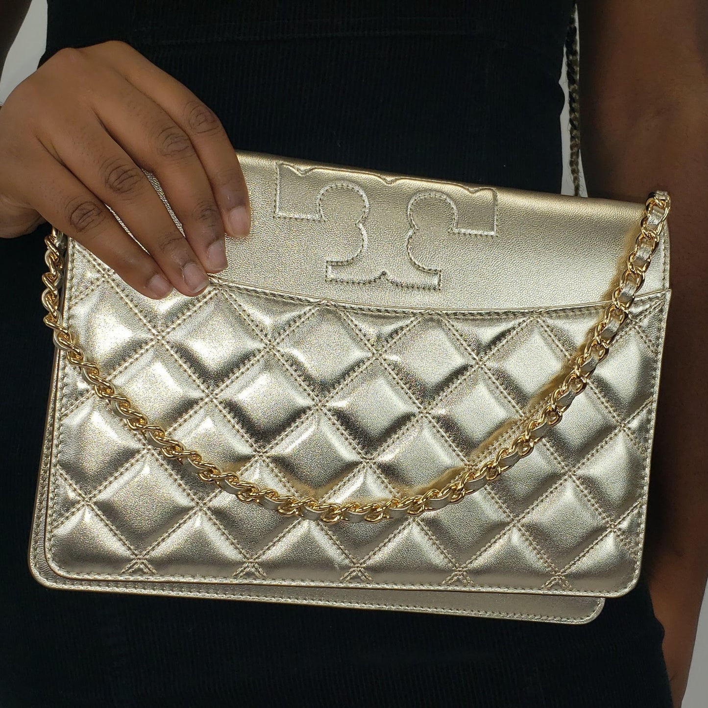 Tory Burch Savannah Clutch in Gold