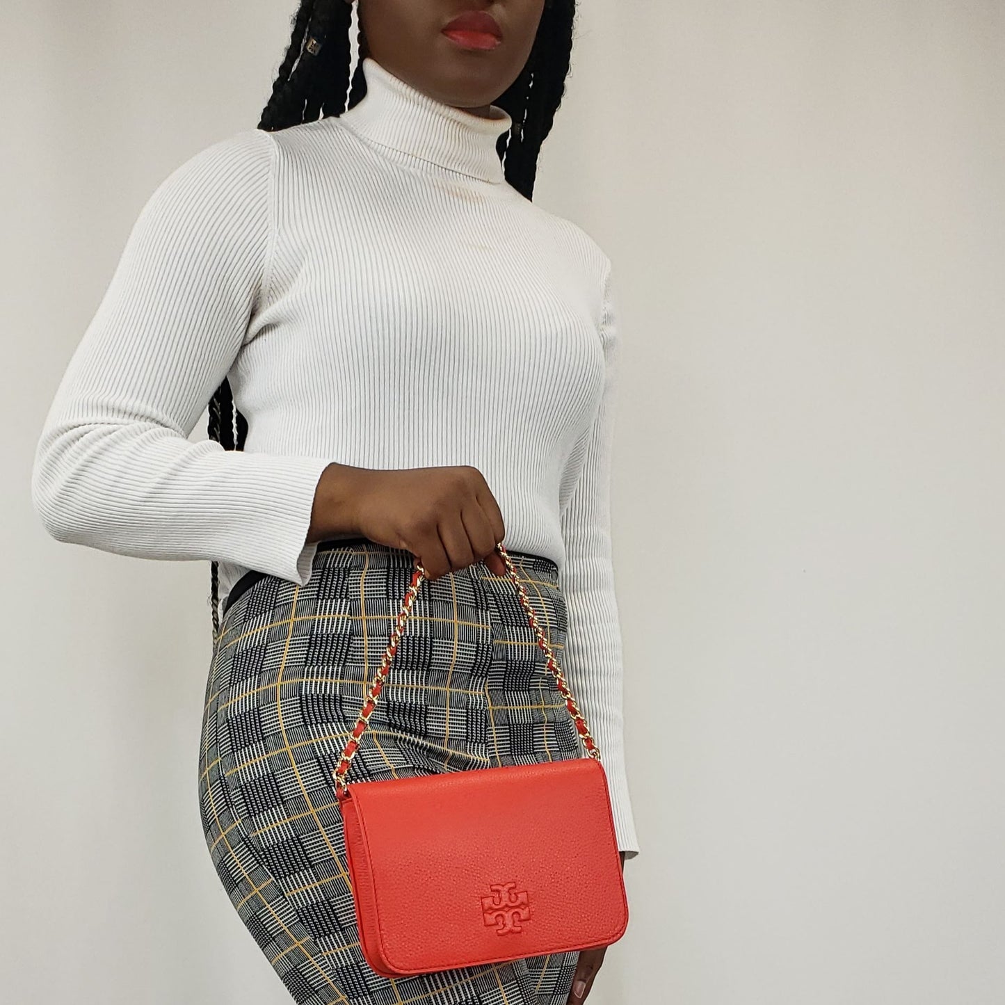 Tory Burch Thea Clutch in Brilliant Red
