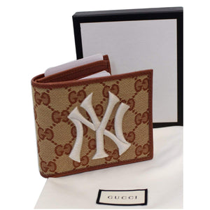 Gucci Interlocking GG Supreme BiFold Wallet