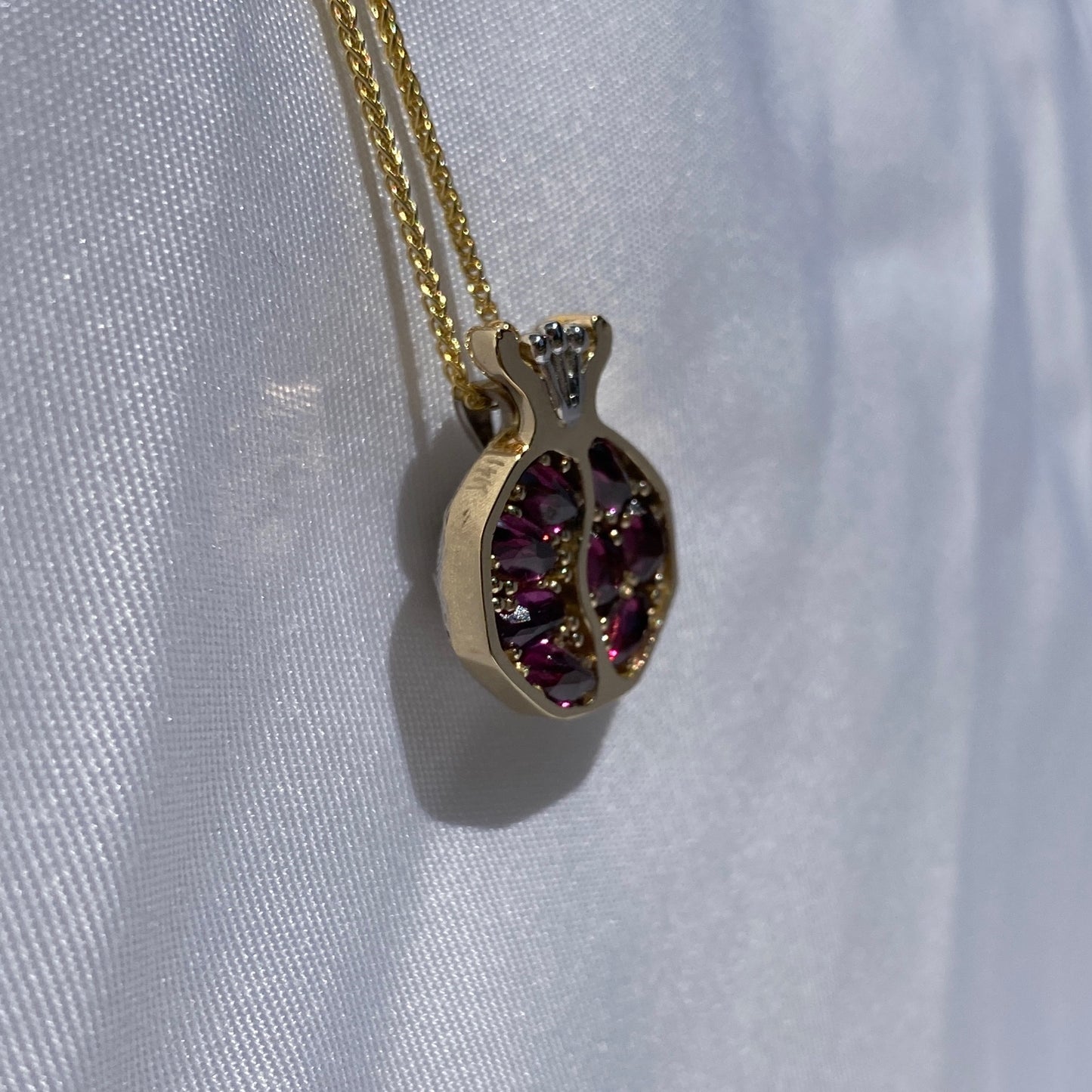 Gavriel 14K White and Gold Pomegranate Necklace with Garnets
