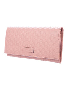 Gucci Microguccissima Continental Wallet in Soft Pink