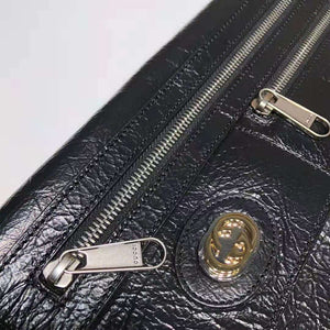 Gucci Medium Soft Leather Messenger Bag In Black