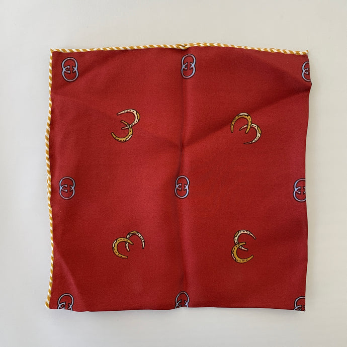 Gucci GG Horseshoe Print Pocket Square in Red