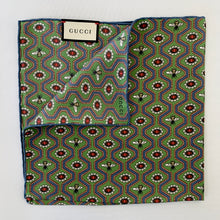 Load image into Gallery viewer, Gucci Bees and Pearls Geometric Pocket Square in Kelly Green