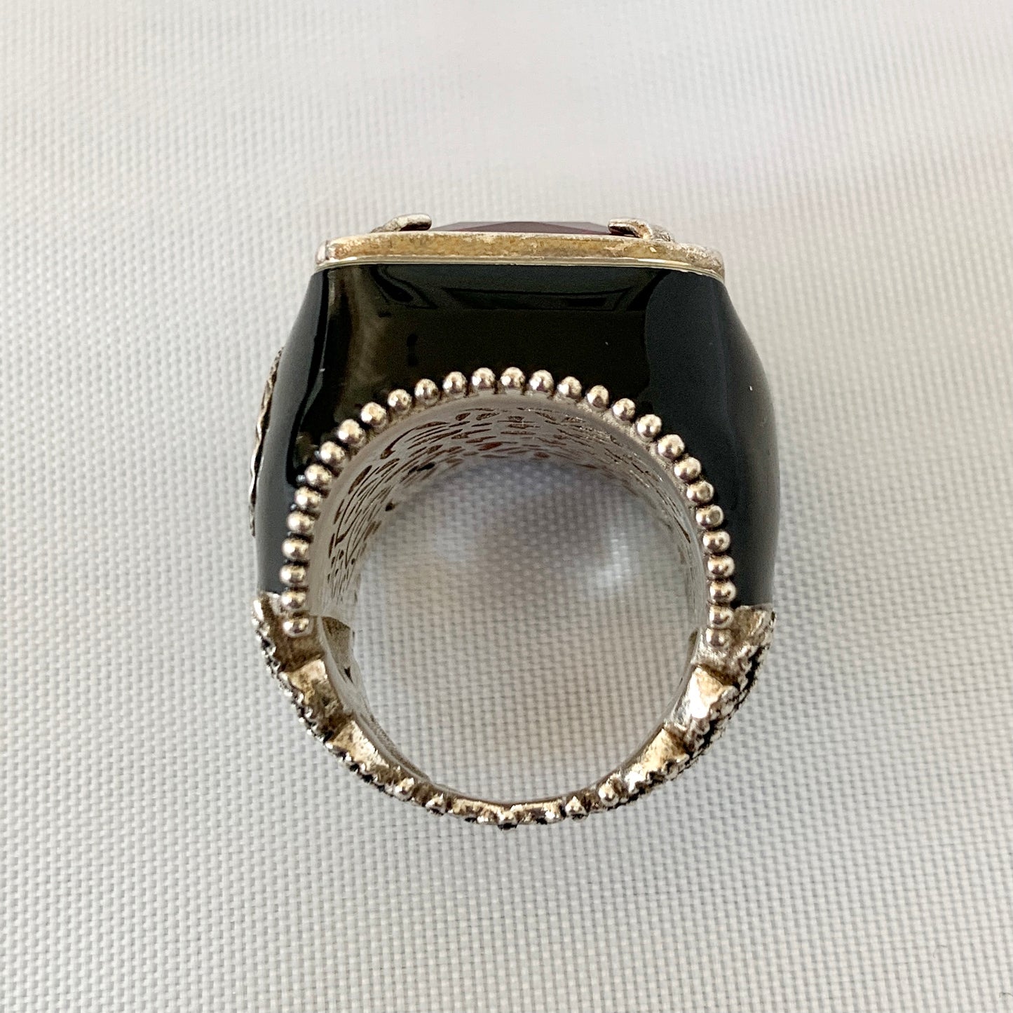 Gucci GG Crystal-embellished Signet Ring in Red