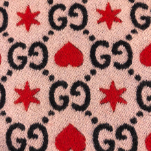 Load image into Gallery viewer, Gucci GG Wool Hearts Scarf in Violet