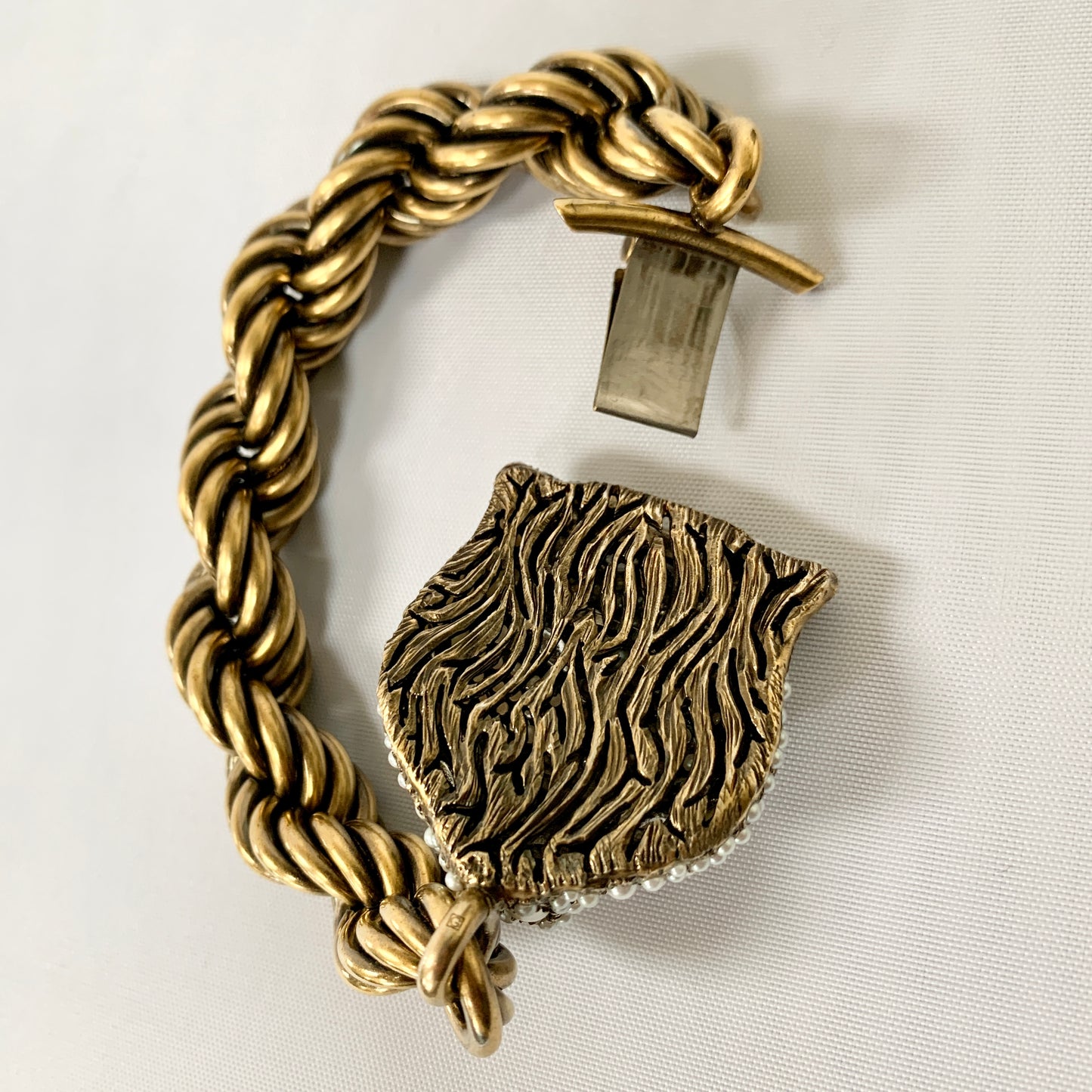 Gucci Chunky Feline Head Bracelet with Crystals in Gold