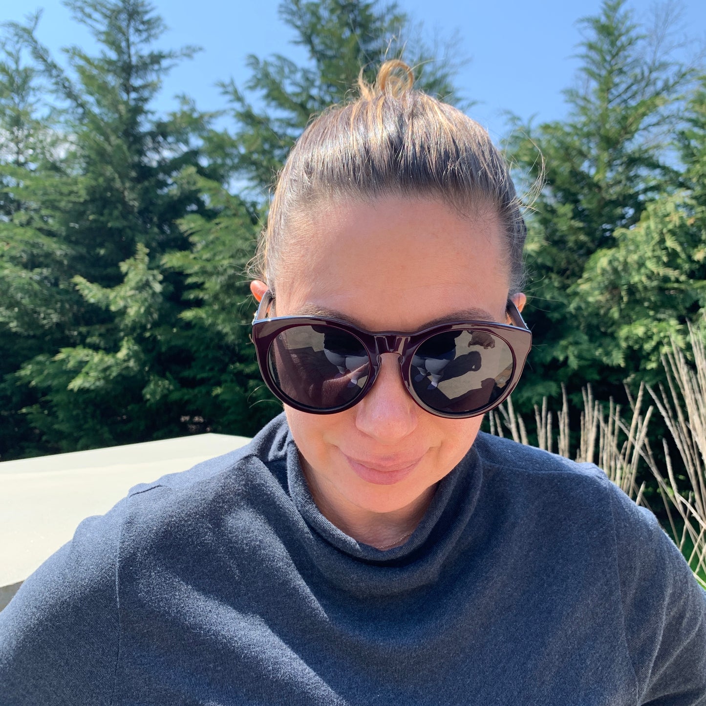 Gucci Round Frame GG Star Sunglasses in Red