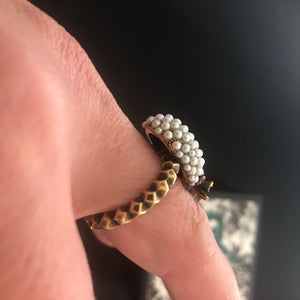 Gucci Pearl Pineapple Ring in Gold