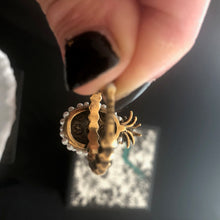 Load image into Gallery viewer, Gucci Pearl Pineapple Ring in Gold