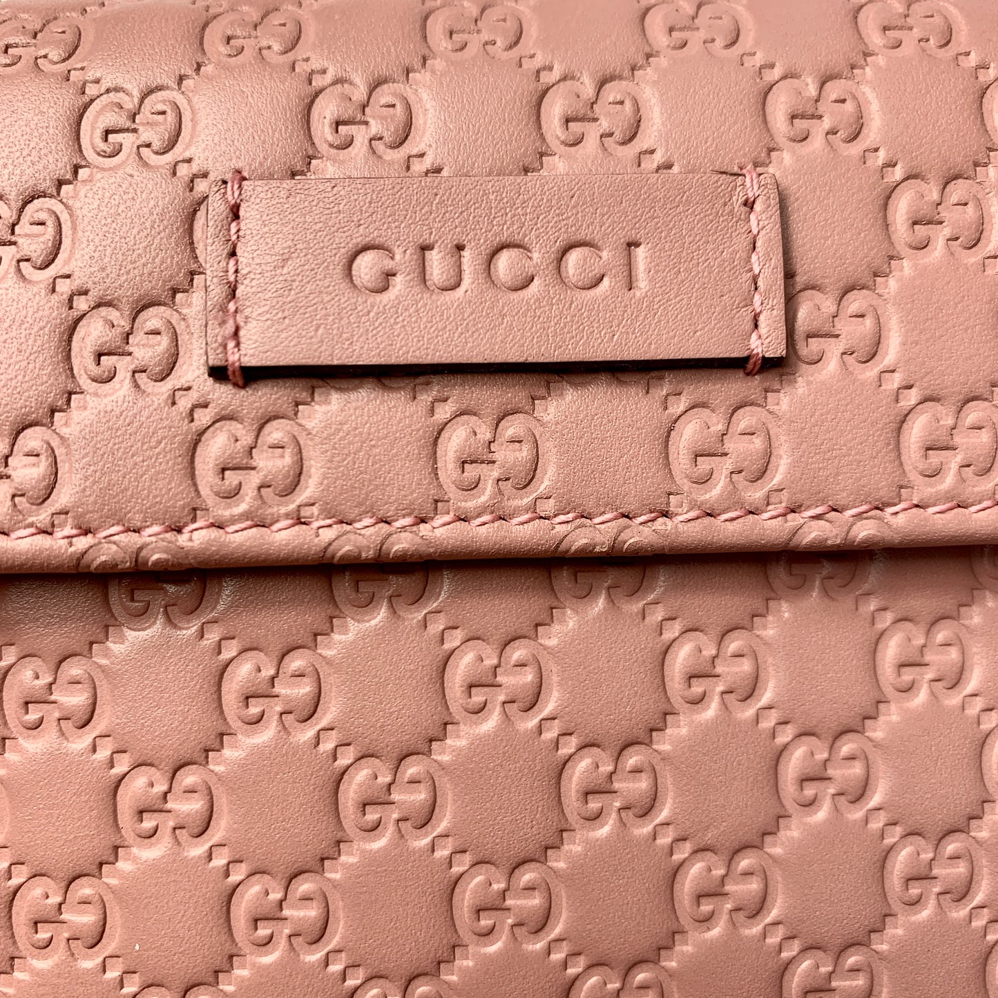 Gucci GG Microguccissima Card Case Snap Wallet in Pink