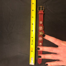 Load image into Gallery viewer, Gucci Crystal Feline Head Leather Bracelet in Red