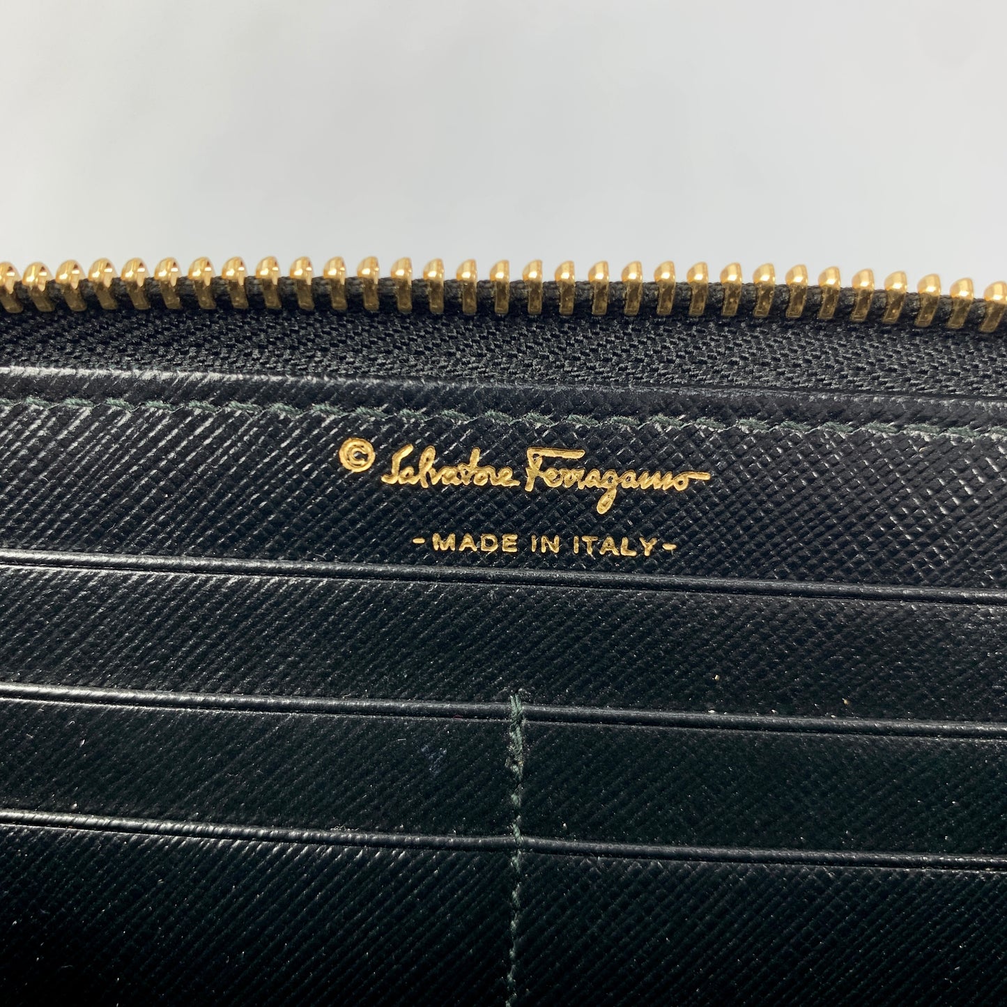 Salvatore Ferragamo Vara Bow Continental Cross Grain Wallet in Black