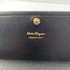Salvatore Ferragamo Vara Bow Portafolio Continental Flap Wallet in Black